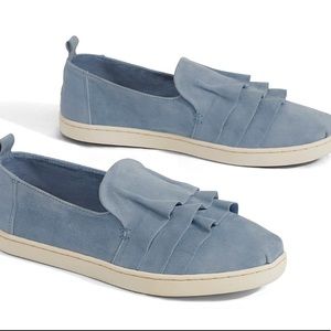 TOMS Blue Silky Suede Ruffles Shoe 6
